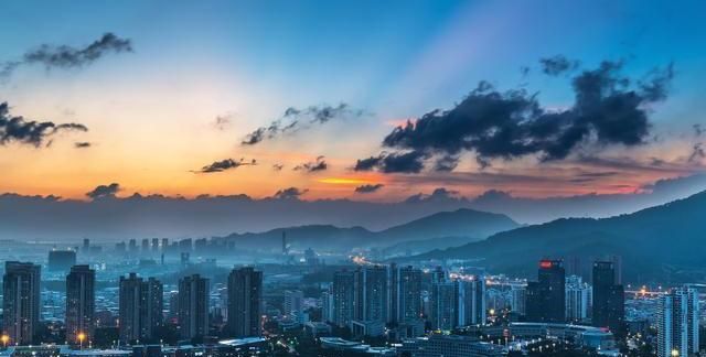 福建省经济排名排行_2017全国最好的大学排名发布,福建高校TOP5的竟然是…