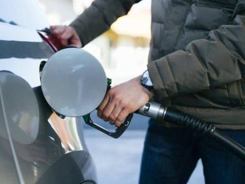 跑高速能清理积碳？修车工：教你2个土方法，积碳全跑光！