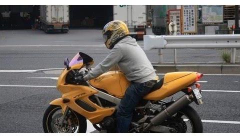 日本几乎没有电动车，究竟是因为什么？原来人家有更好的条件