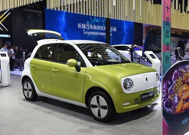 买Smart还不如买它,可爱好看还省油钱,不到7万可拿下