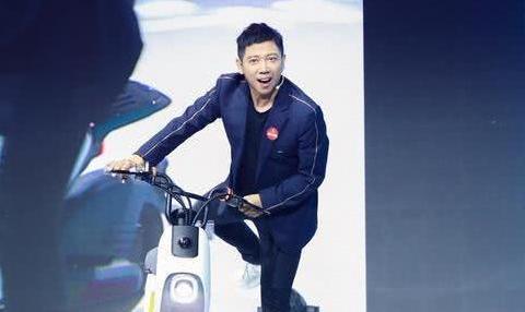 撞色多彩＋智能解锁＋超长续航：九号电动C，电动车还能这样玩