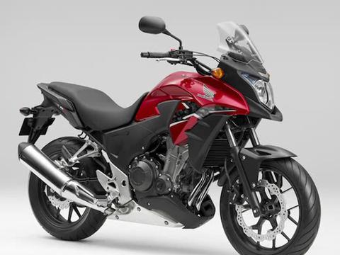 本田又一款机车！399CC双缸引擎，滑动式离合＋液晶仪表全系ABS