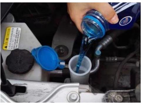 天冷开车的四大“禁忌”，千万不要再犯，不然等发动机大修就晚了