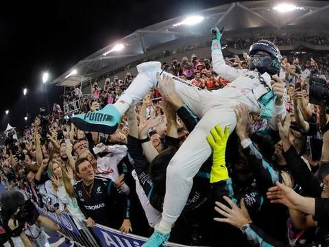 F1世界冠军不喜排气声浪？F1将与FE融合？