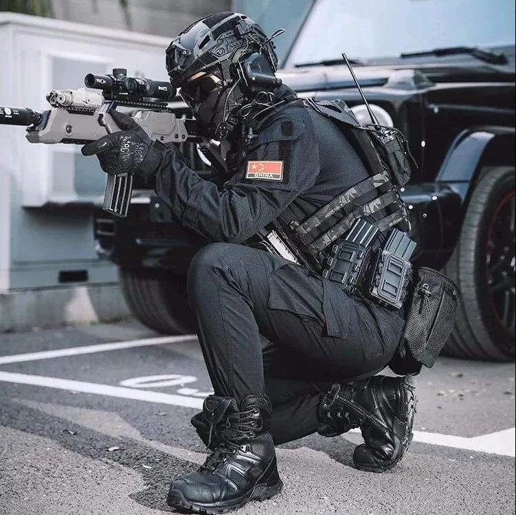 战术博弈与临场调整决定战局走向