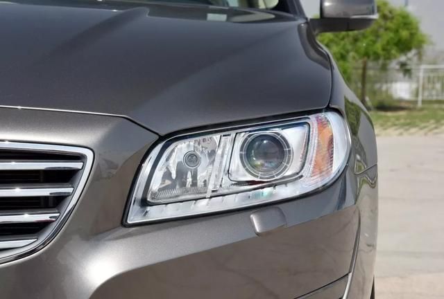 定位中大型车,长度近5米,2.0T+自动挡,现在仅卖15万|二手车