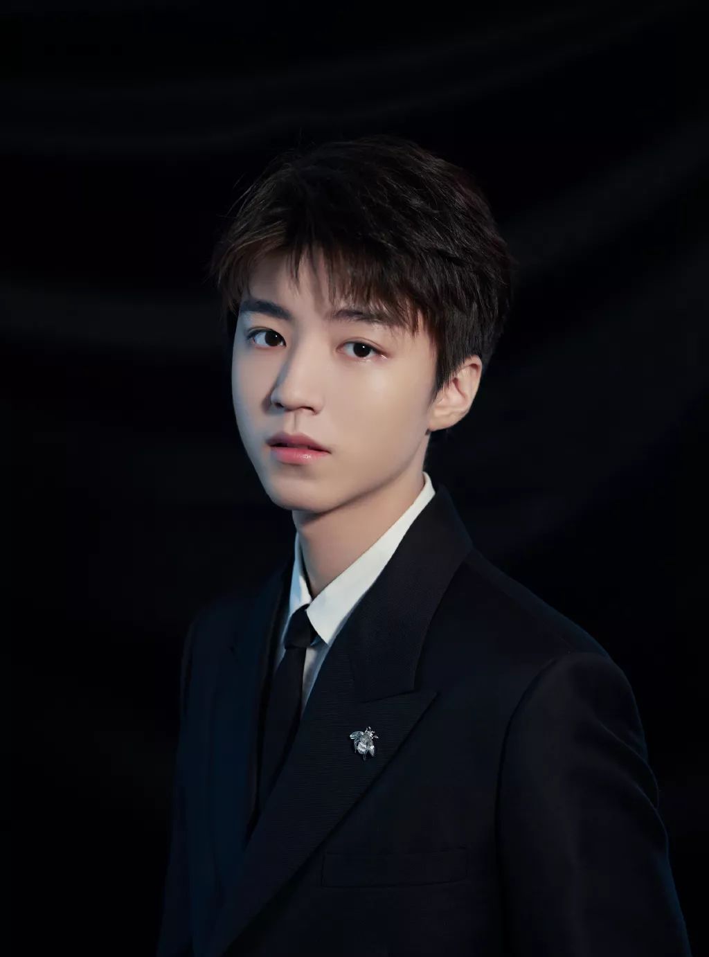 王俊凯接触韩寒的《三重门》,若达成合作