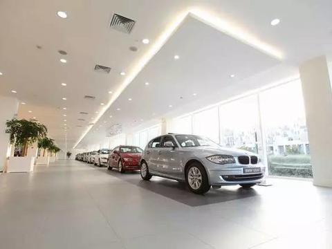 有车一族的看看！汽车第一次保养后是选择4s店还是维修厂？