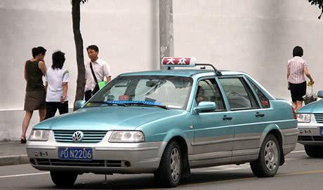 新能源汽车代替传统汽车，跑出租车省钱吗？司机对此看法不一