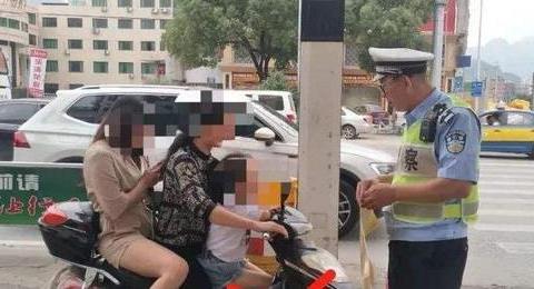 摩托车和电动车被禁，车主不满，听到专家解释，网友：扯淡