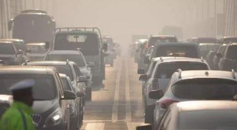 “禁燃”进入倒计时，燃油车主急了：新买的车要砸手里了？