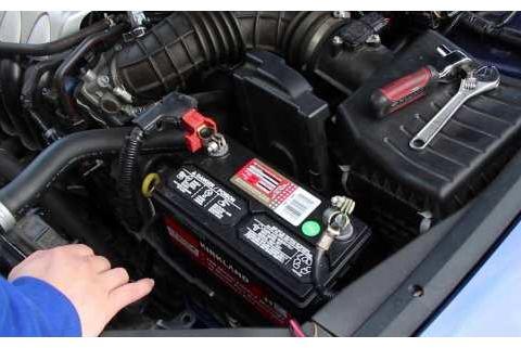 汽车蓄电池也要观察，失效前有这3个现象，车主了解一下