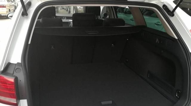 比凯美瑞实用,大众进口“奶爸车”,24.38w降至20w,值得买吗?