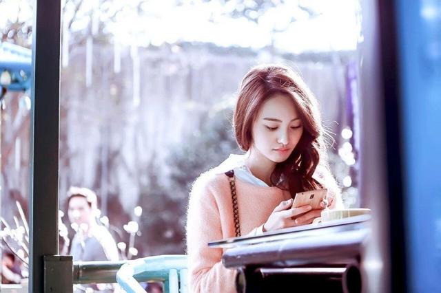 90网红女神排行照片_最美90后女星排行榜前十名:热巴排最后,第一惊为天人!(二)