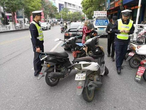 先禁摩后限电，老百姓质问专家：为何不禁汽车？