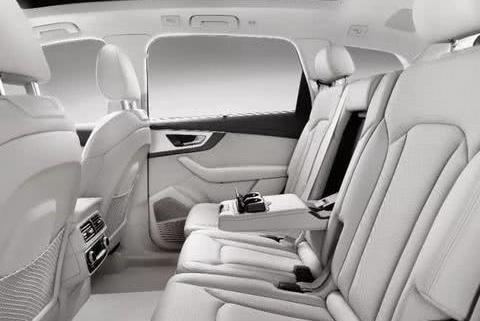 汽车后排中间地板隆起有好处吗？看完这些你就知道！