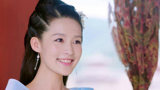 李沁出道10年了!这些年的剧照变化盘点,有没有整容一看就知道
