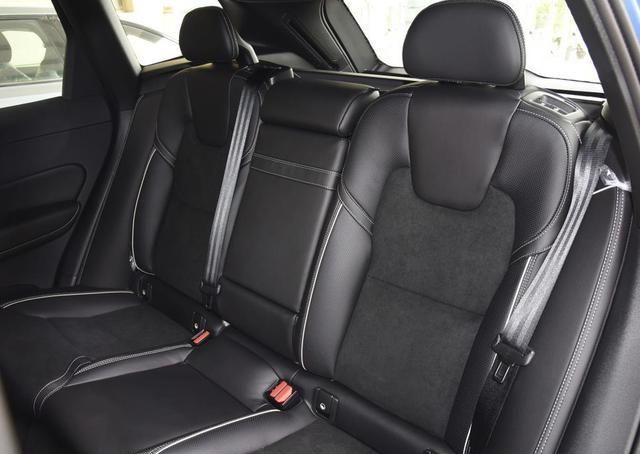 沃尔沃XC60提车作业,车主提车1个月后,憋了一肚子话想说!
