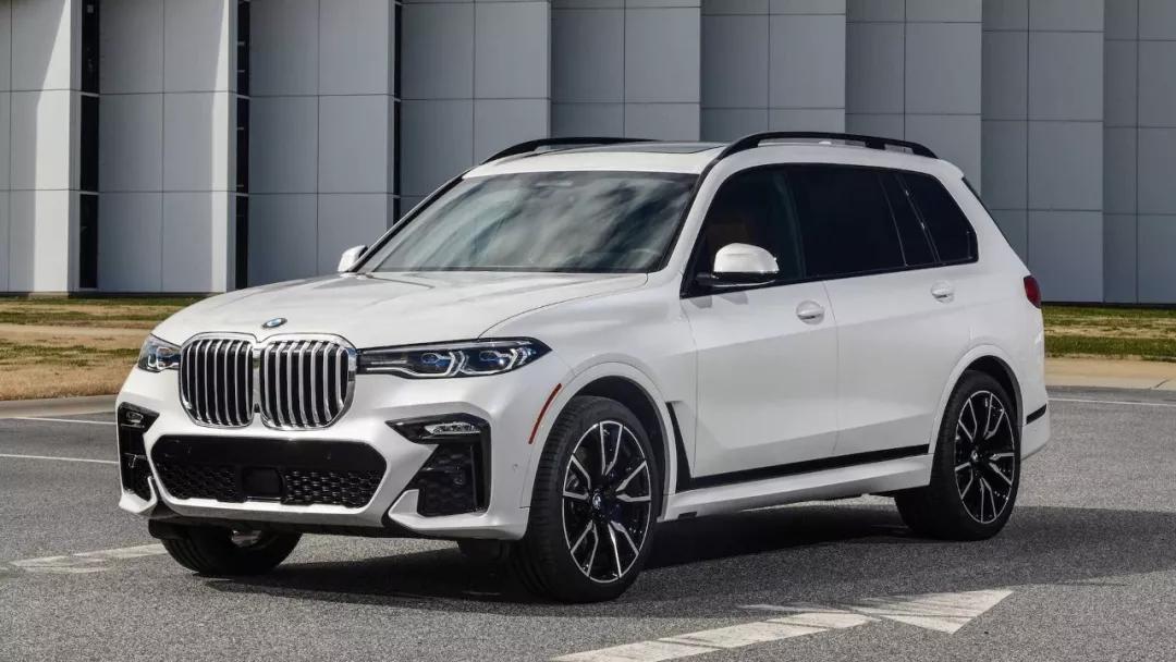 车市这么冷淡还加价?这两款车型比埃尔法更不可阻挡