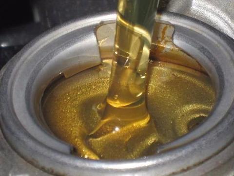 如何判断汽车已有积碳？老师傅教你一招，3秒搞定