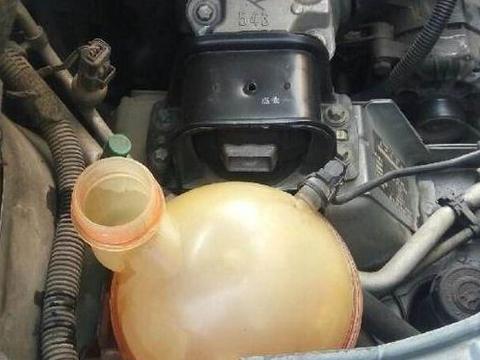 汽车发动机温度过高，有哪些危害？这3点需尽早了解