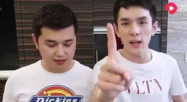 李佳琦小助理幕后转型 明星与助理真实关系