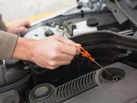 您的爱车可能已经放坏了！长时间没开车，记得检查这几项