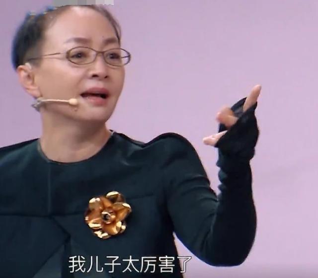 巴图综艺被嘲情商低啃老还有剧本，本人致歉后节目导演发声回应