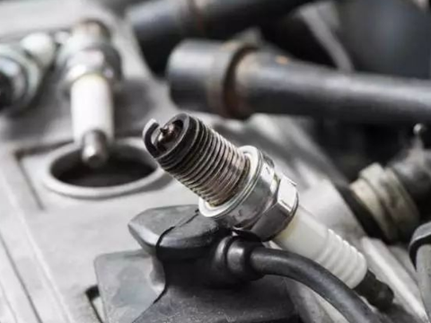 汽车跑10万公里，这3个零件必须换，否则伤害的是自己！