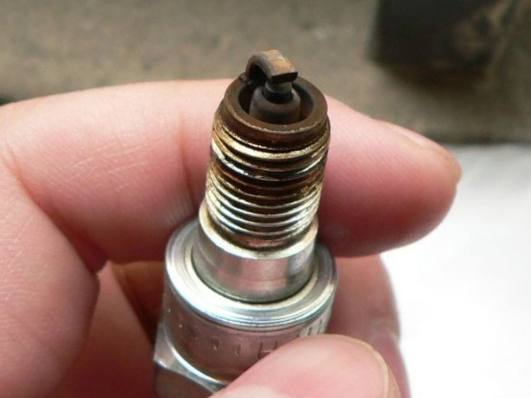 汽车跑10万公里，这3个零件必须换，否则伤害的是自己！