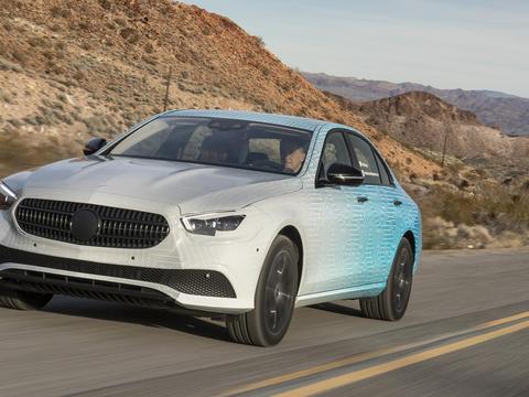 2.0T和3.0 V6都安排上了，奔驰E级中期改款，还有槽点吗？