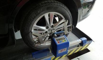 汽车四轮定位多久该做一次