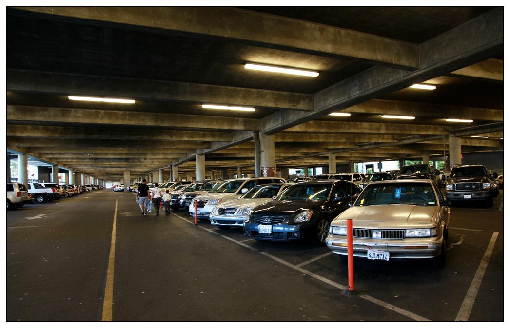 汽车长久闲置不开，会导致多大问题你了解吗？看看老师傅怎么说！