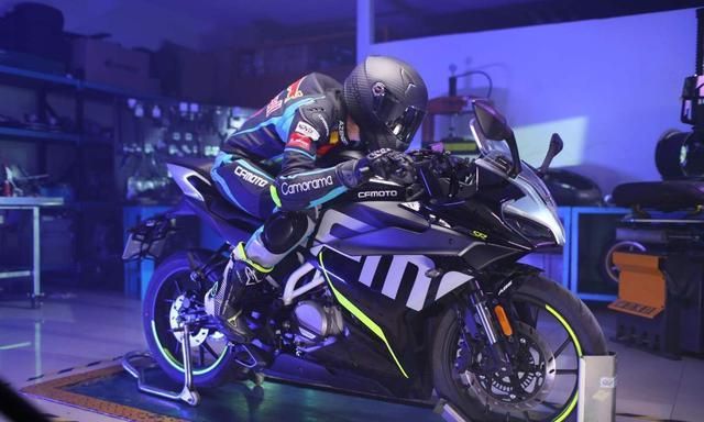 国产“最帅”跑车亮相，配置和功能升级，车友：还买什么GSX250