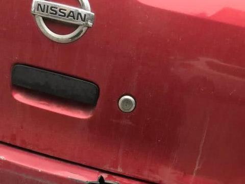 日产车防撞梁是泡沫做的？一起事故，揭露日系车真面目