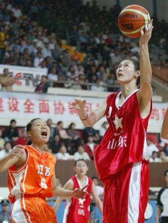 12岁2米21！中国篮球又出一天才，远超郑海霞，未来比姚明高？
