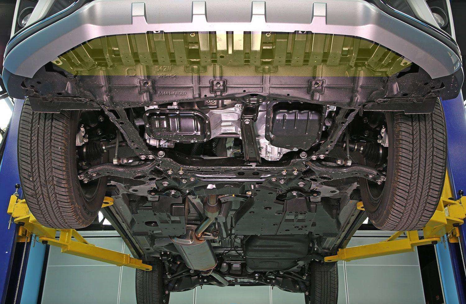 汽车长久闲置不开，会导致多大问题你了解吗？看看老师傅怎么说！