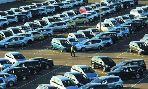 汽车销量“大跌”92%,车市进入“崩溃”阶段?摇号加补贴来了!