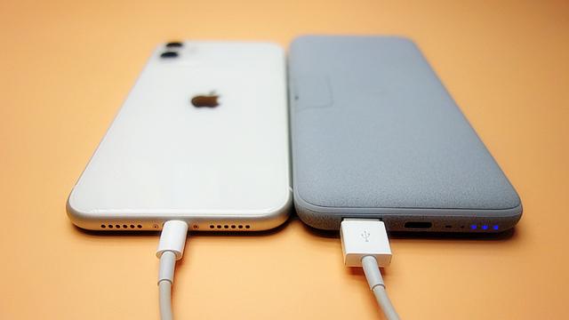 苹果线怎么给充电宝充电 a438-ipzreiw6671548.jpg