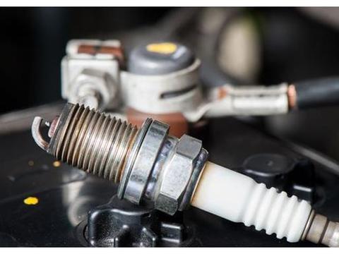 发动机的心脏，火花塞不能随意更换，出现这些情况就要注意了