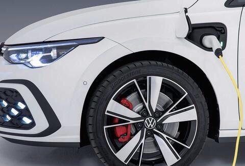 采用混合动力，外形更加时尚，全新大众高尔夫GTE官图发布！