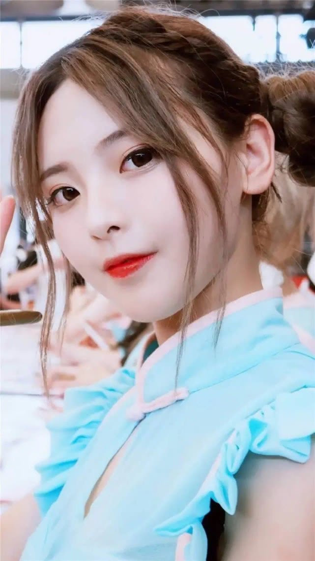 杨超越古装: 杨超越新剧古装扮相太美,清冷脱俗比之前昊天都要惊艳 杨超越新剧古装扮相太美,清冷脱俗比之前昊天都要惊艳
