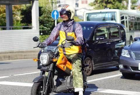 电动车方便快捷，省钱又环保，为何在日本都骑摩托车呢？