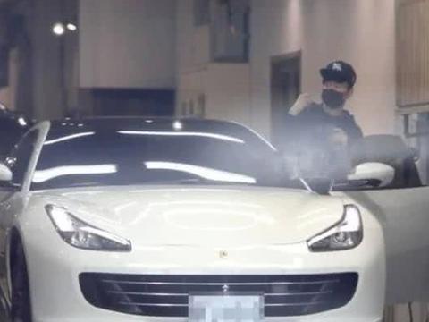 不好好唱歌就回家继承遗产？林俊杰跑车亮相，价值2000多万