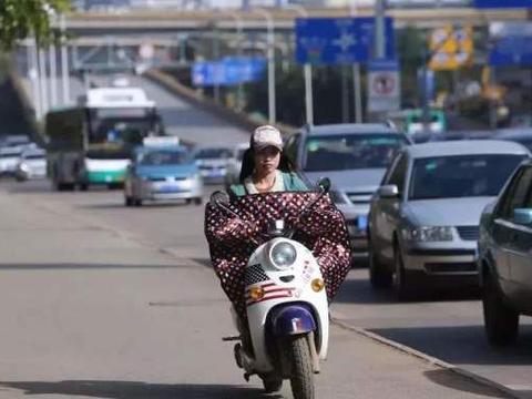 新型“电动车”替代品亮相，不用充电不用加油，1公里只需9分钱