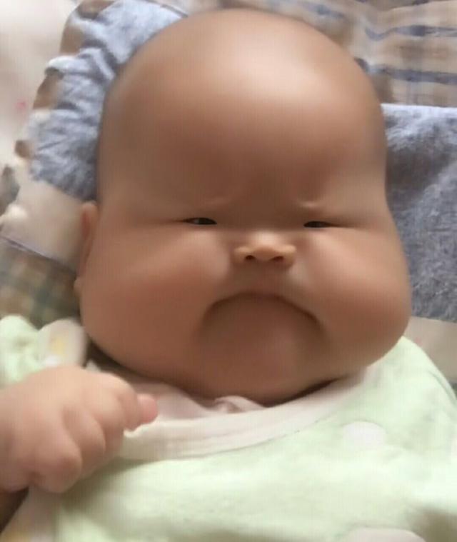 夫妻思念小孩，让父母发照片解相思之苦，收到照片后内心无比煎熬