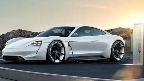 中国电池巨头倒下，曾经风光无限，如今欠债190亿无奈离场