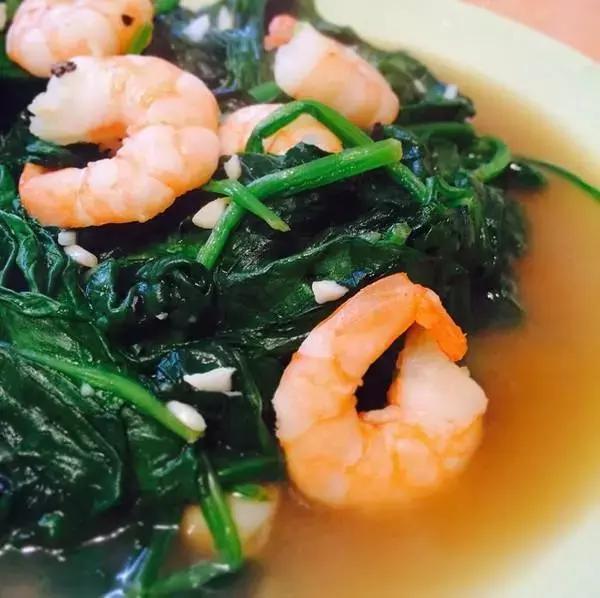 美食：鸭血粉丝汤，姜葱炒生蚝，菠菜炒虾仁