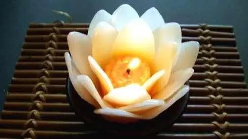 世间万物皆苦，唯有自渡