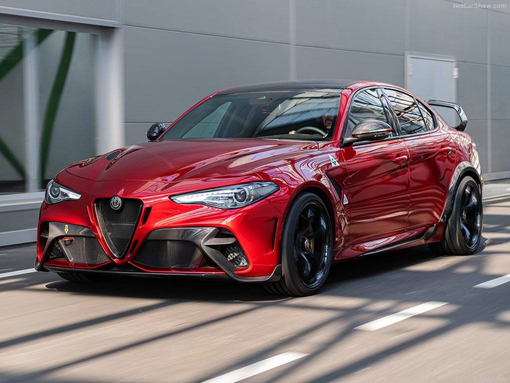 541马力疾风闪电!Giulia GTA/GTAm正式发布